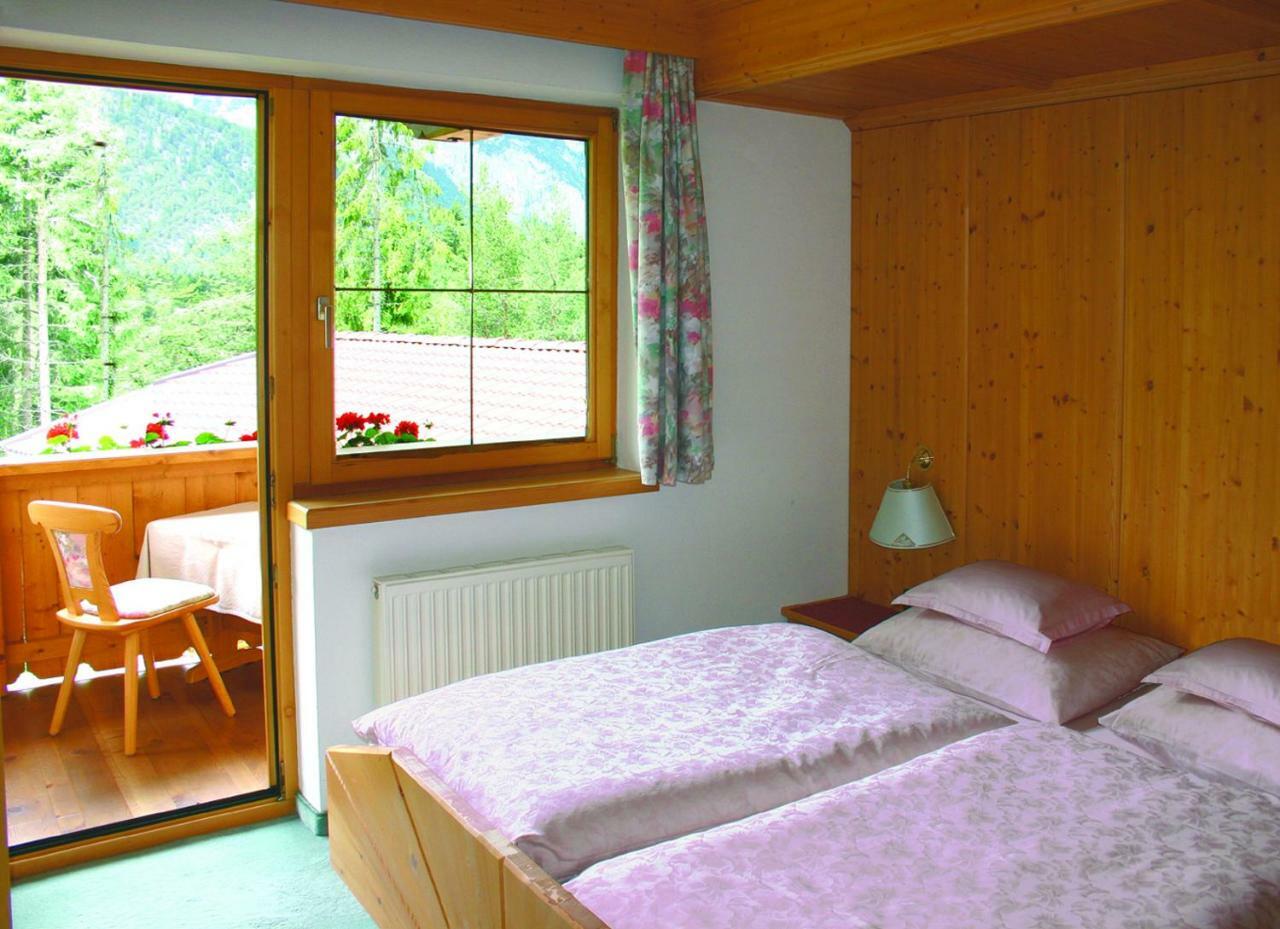 Haus Schiefer Lägenhet Leutasch Exteriör bild