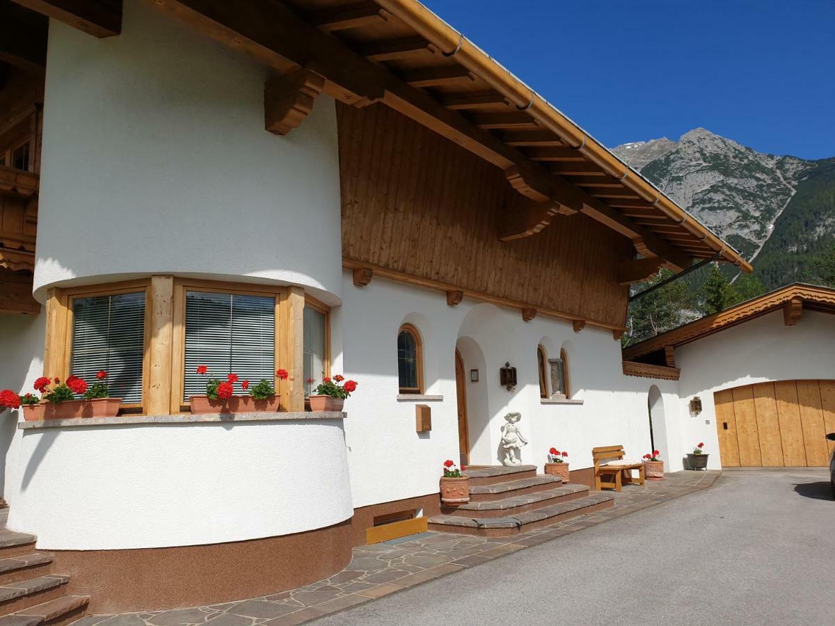 Haus Schiefer Lägenhet Leutasch Exteriör bild